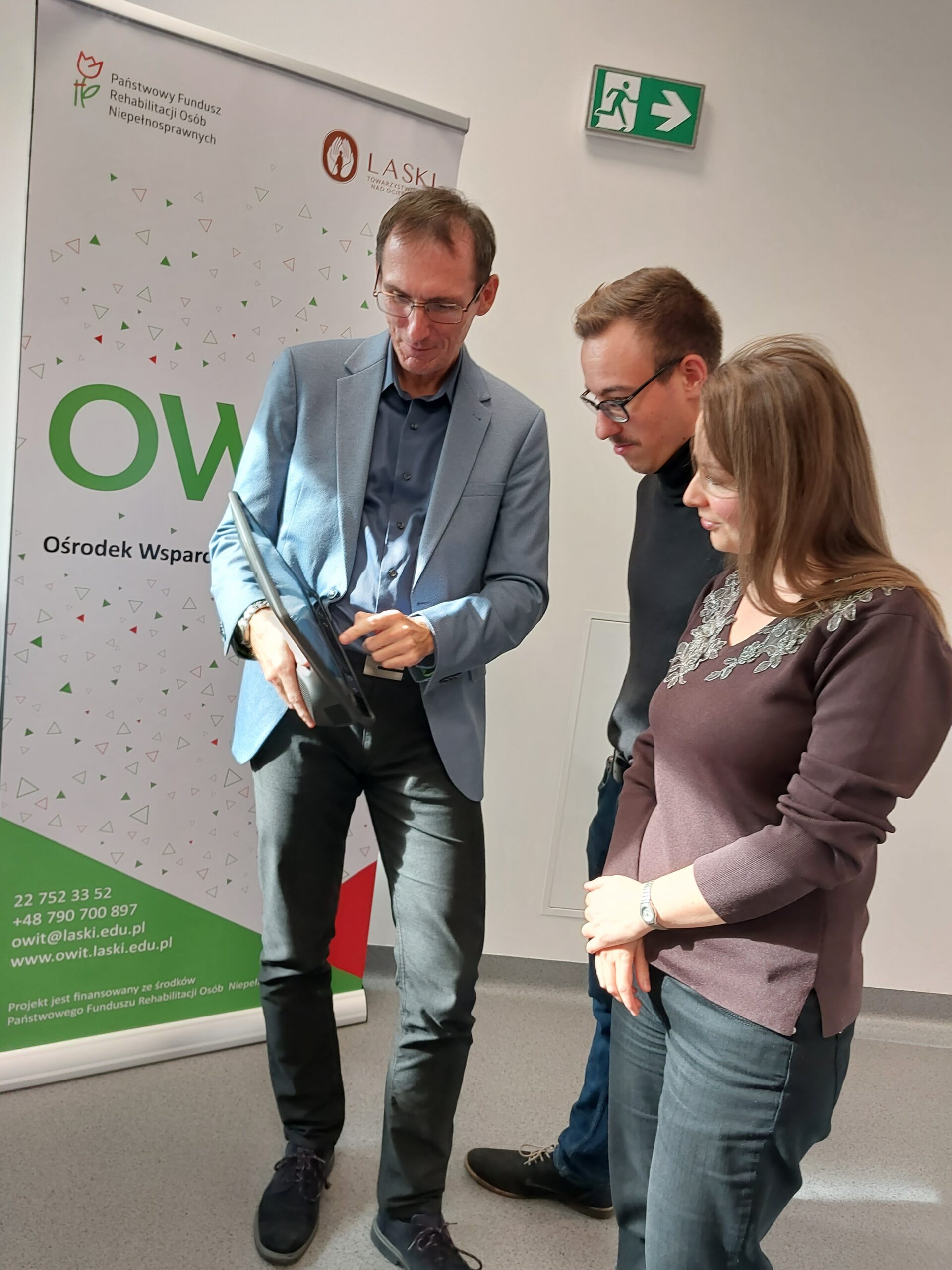 Prezentacja sprzętu multimedialnego.