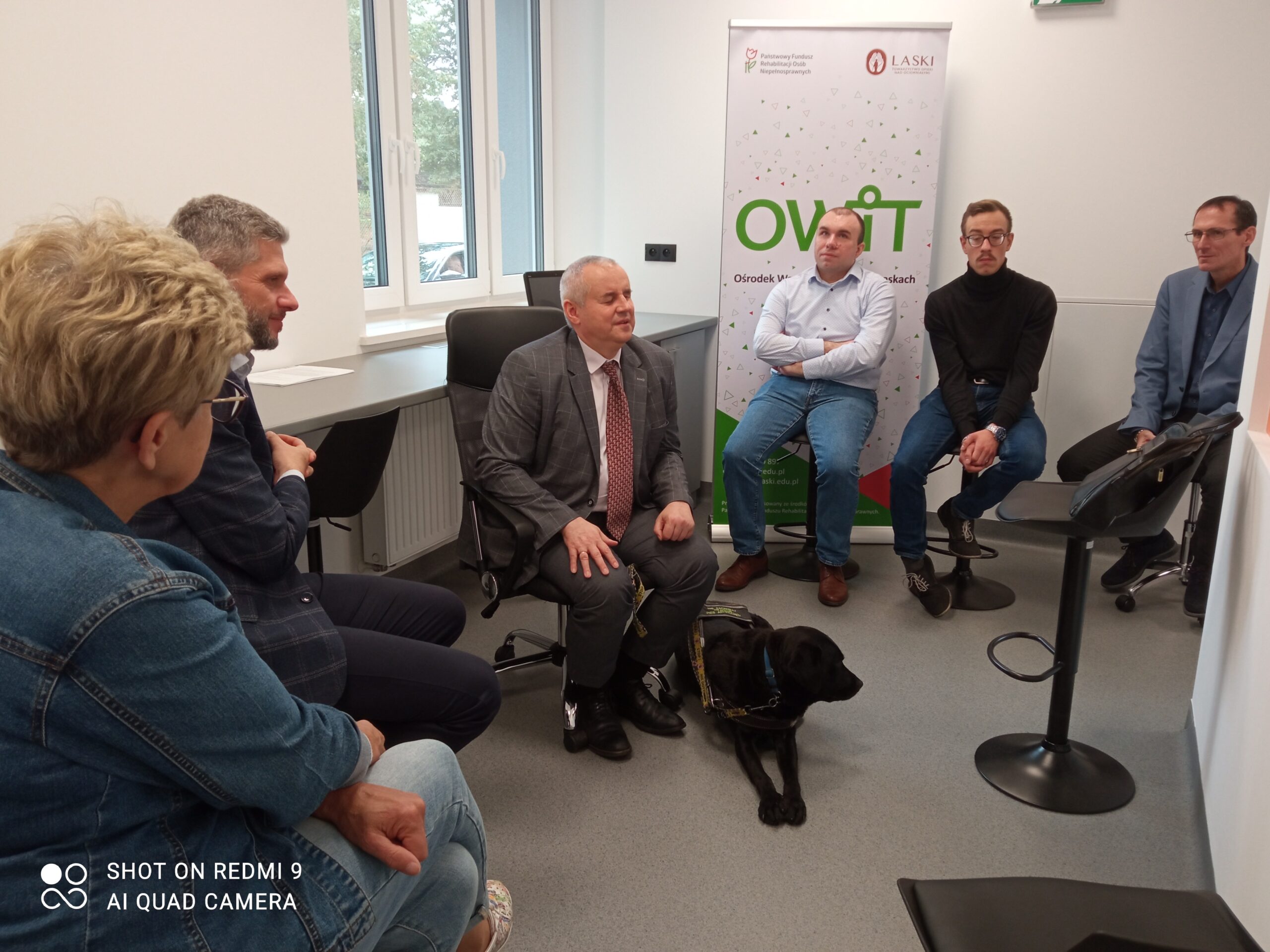 Spotkanie pracowników, prezesa i Pawła Wdówika.