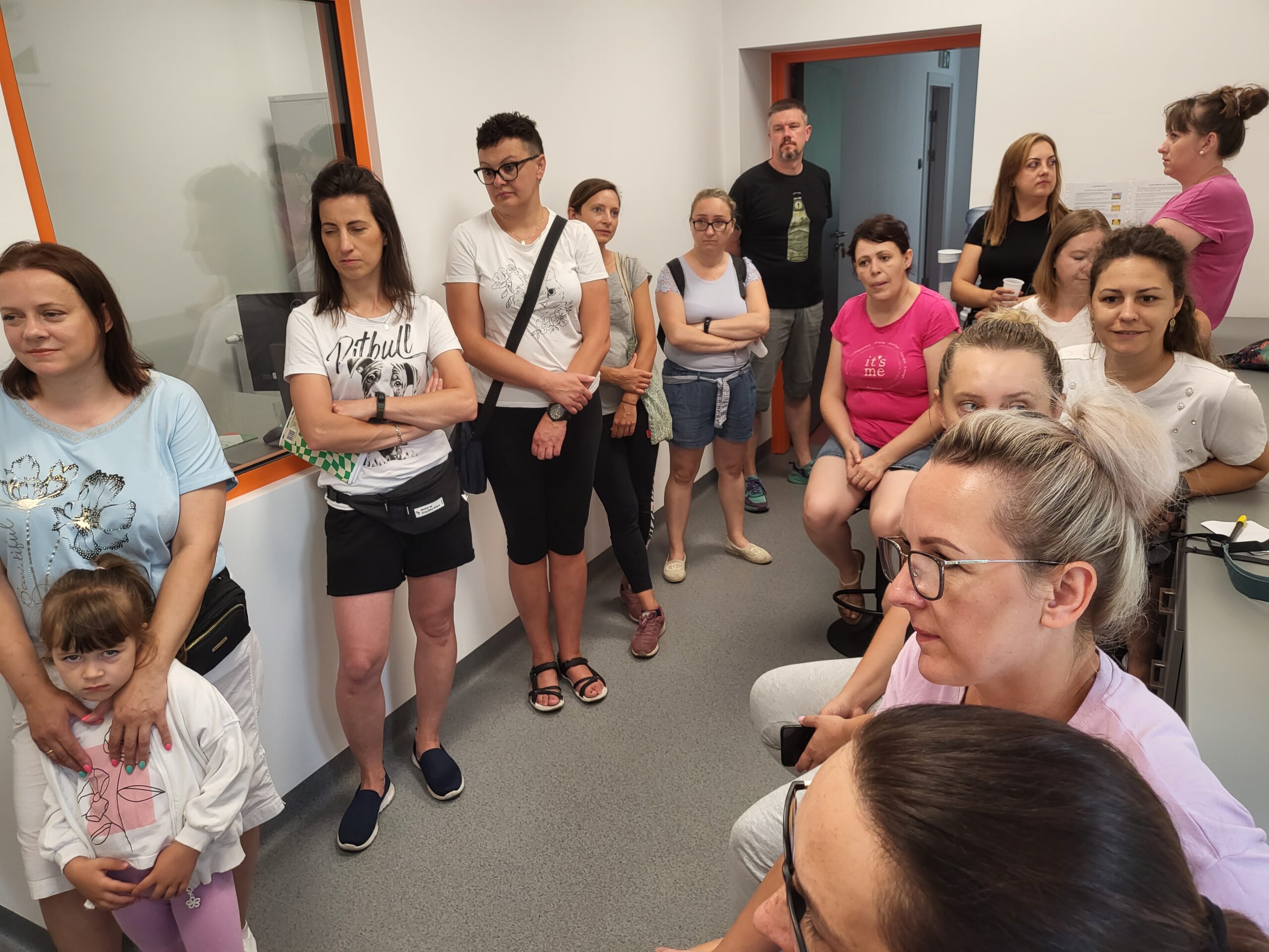 Zdjęcie wszystkich obecnych uczestników szkolenia.