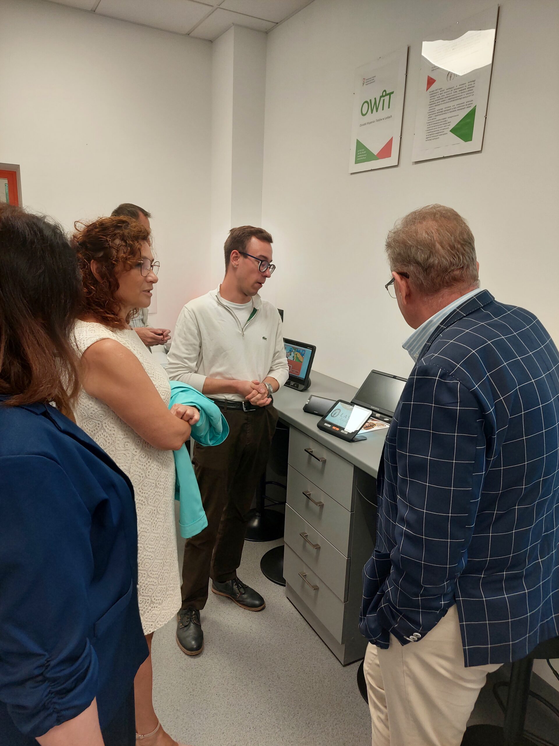 Prezentacja sprzętów całej grupie.